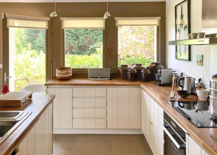 Maison D'exception à Arbonne, Piscine Privée Saisonnière.